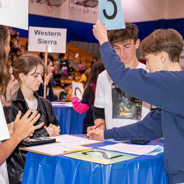 Students participating in the Super Quiz